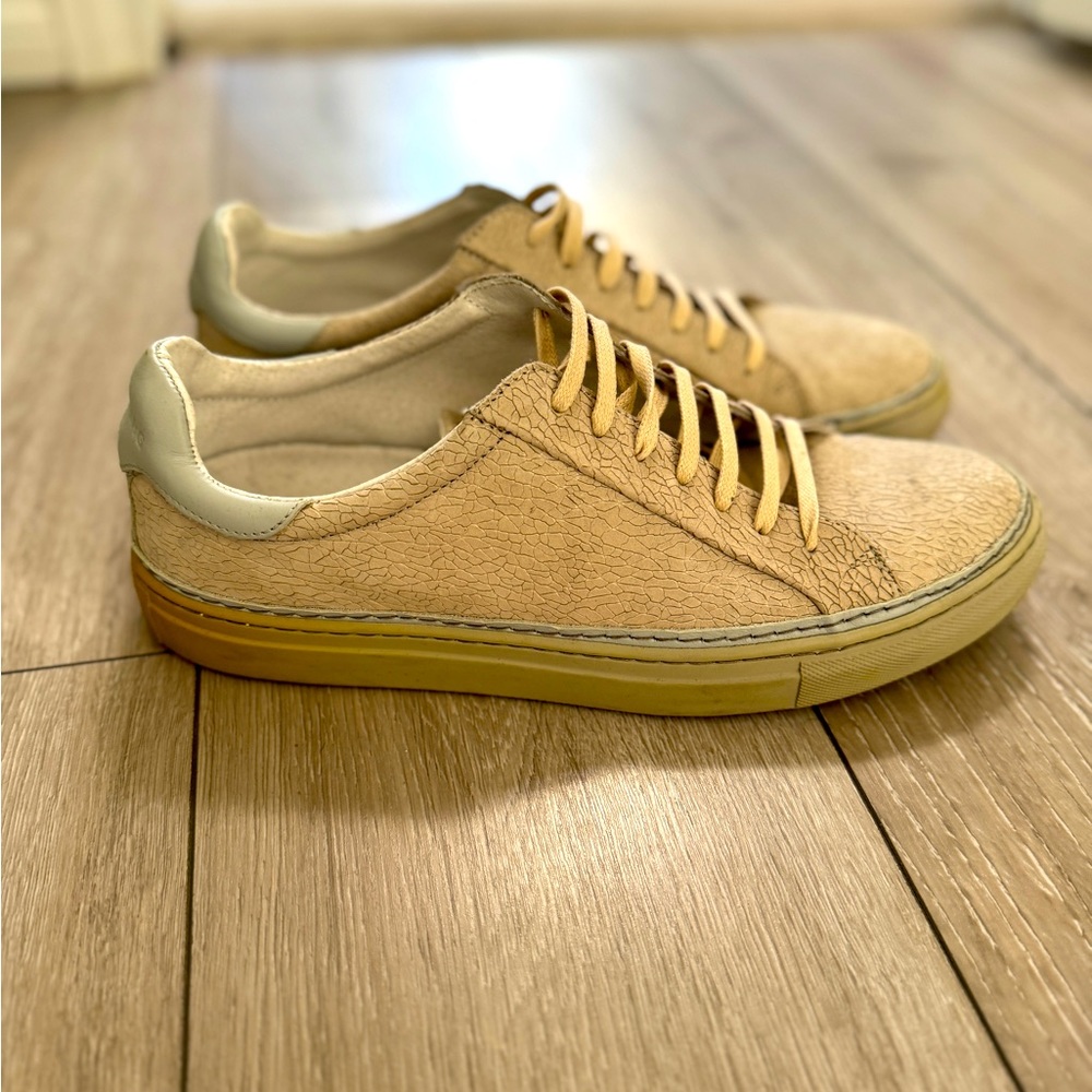 J.Lindeberg men’s off white/beige shoes. Snake skin texture